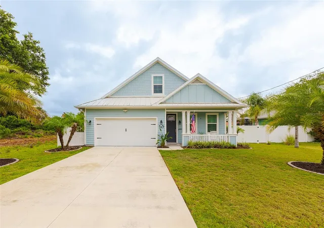Photo 3 of Single family home for sale at 17 Rockwell Ln, Palm Coast, FL 32164 | MLS# V4950254 | Listing updated on 2026-08-21