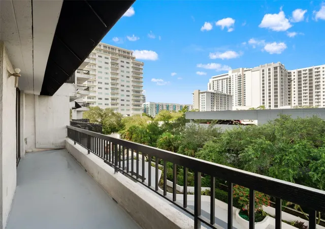 Photo 49 of Condo for sale at 530 E Central Blvd #405, Orlando, FL 32801 | MLS# O6425694 | Listing updated on 2026-07-18
