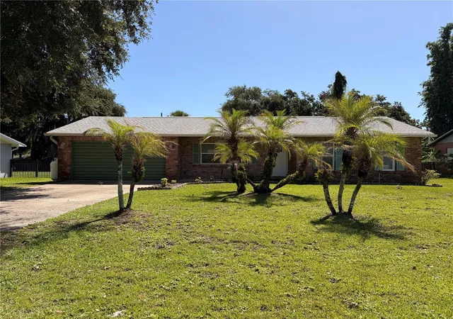 Photo 2 of Single family home for sale at 2513 Orange Tree Dr, Edgewater, FL 32141 | MLS# O6425696 | Listing updated on 2026-07-18