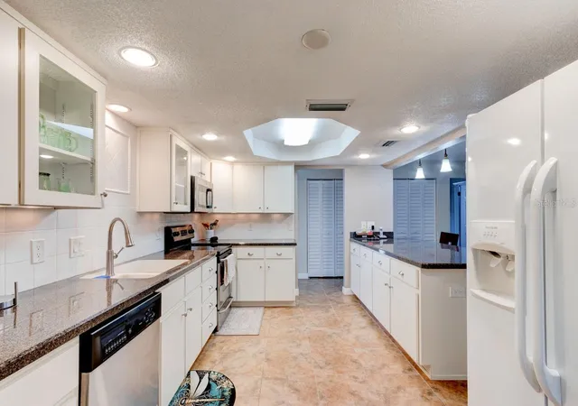 Photo 4 of Single family home for sale at 103 Dee St, New Smyrna Beach, FL 32168 | MLS# NS1088756 | Listing updated on 2026-09-22