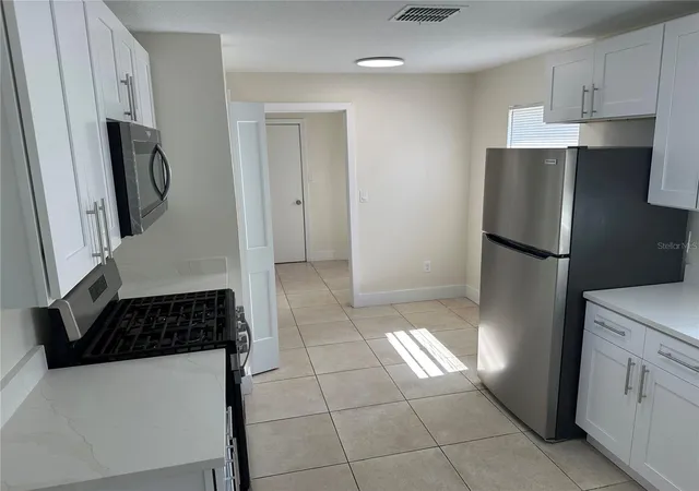 Photo 3 of Single family home for sale at 5109 Pueblo St, Orlando, FL 32819 | MLS# O6425710 | Listing updated on 2026-10-27