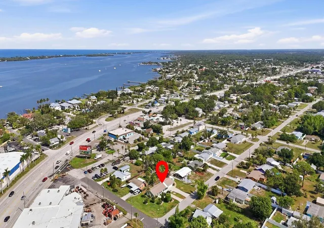 5th image of 898 S Broadway, Englewood, FL 34223 | MLS# D6148104