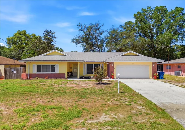 Photo 2 of Single family home for sale at 1495 Bishop Rd, Spring Hill, FL 34608 | MLS# TB8529915 | Listing updated on 2026-09-13