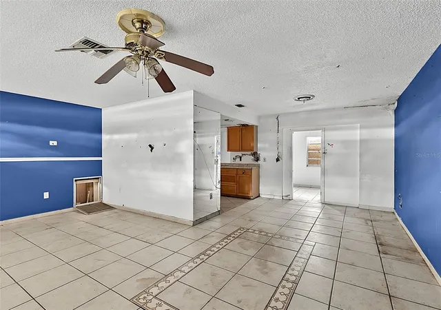 5th image of 4830 Coco Palm Dr, Sebring, FL 33870 | MLS# O6425716