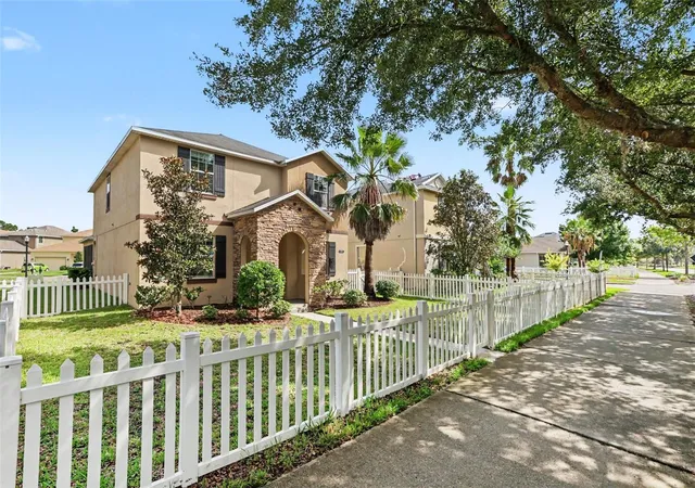 Photo 3 of Single family home for sale at 21087 Pleasant Plains Pkwy, Land O Lakes, FL 34637 | MLS# O6425724 | Listing updated on 2026-08-26