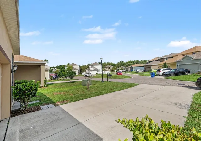 Photo 4 of Single family home for sale at 21087 Pleasant Plains Pkwy, Land O Lakes, FL 34637 | MLS# O6425724 | Listing updated on 2026-08-26