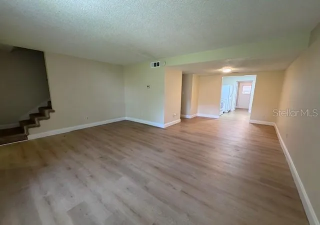 4th image of 916 Park Lake Cir #34, Maitland, FL 32751 | MLS# O6425726