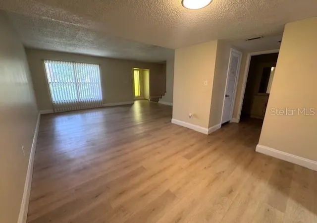 5th image of 916 Park Lake Cir #34, Maitland, FL 32751 | MLS# O6425726