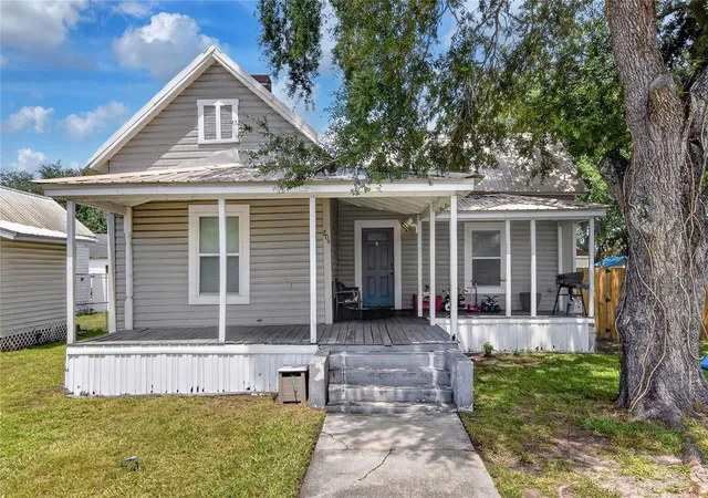 3rd image of 204 Ne 1St Ave, Mulberry, FL 33860 | MLS# L4963569