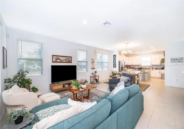 Photo 3 of Townhouse for sale at 2929 Voyager Ave, Saint Cloud, FL 34771 | MLS# S5153856 | Listing updated on 2026-10-03