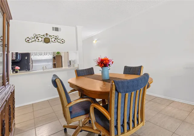 Photo 4 of Condo for sale at 3276 Candle Ridge Ct #202, Orlando, FL 32822 | MLS# O6425753 | Listing updated on 2026-08-14