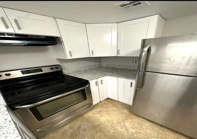 Photo 4 of Condo for sale at 4149 S Semoran Blvd #17, Orlando, FL 32822 | MLS# O6425767 | Listing updated on 2026-08-04