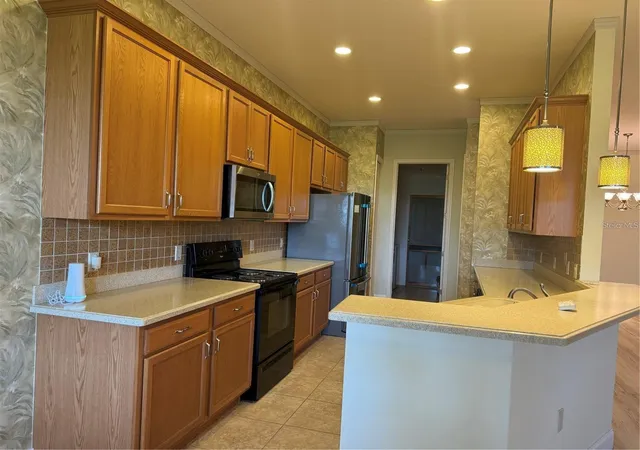 Photo 2 of Single family home for sale at 2470 Salzburg Loop, Winter Haven, FL 33884 | MLS# B4902310 | Listing updated on 2026-08-06