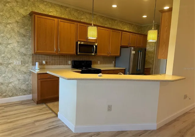 Photo 3 of Single family home for sale at 2470 Salzburg Loop, Winter Haven, FL 33884 | MLS# B4902310 | Listing updated on 2026-08-06