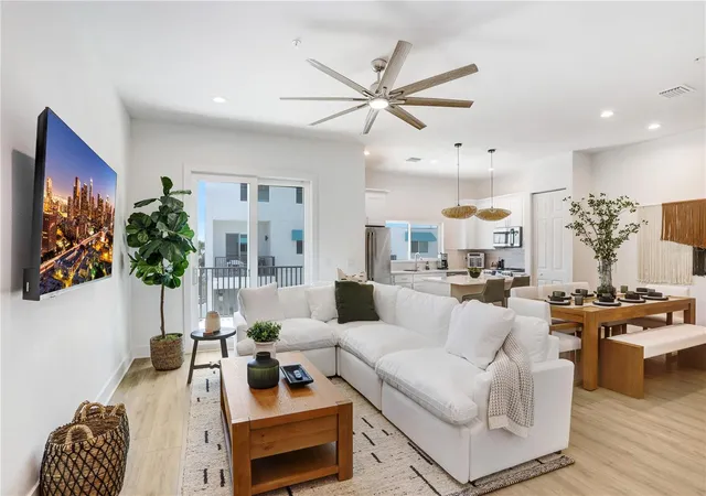 3rd image of 15405 Gulf Blvd #B4, Madeira Beach, FL 33708 | MLS# TB8529969