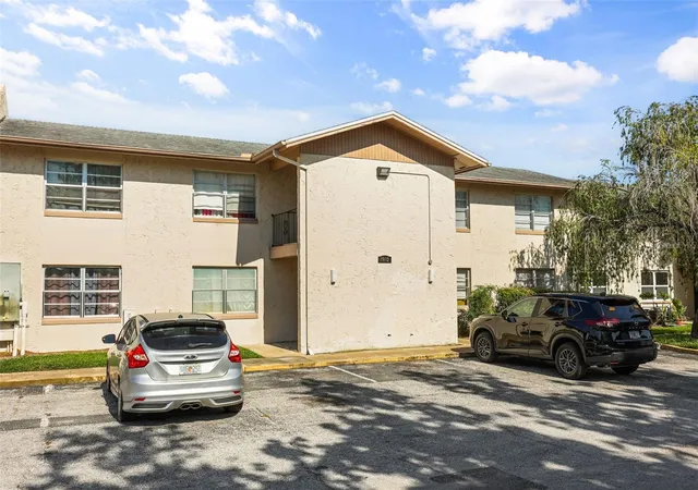 Photo 1 of Condo for sale at 1910 Honour Rd #4, Orlando, FL 32839 | MLS# O6425779 | Listing updated on 2026-07-21