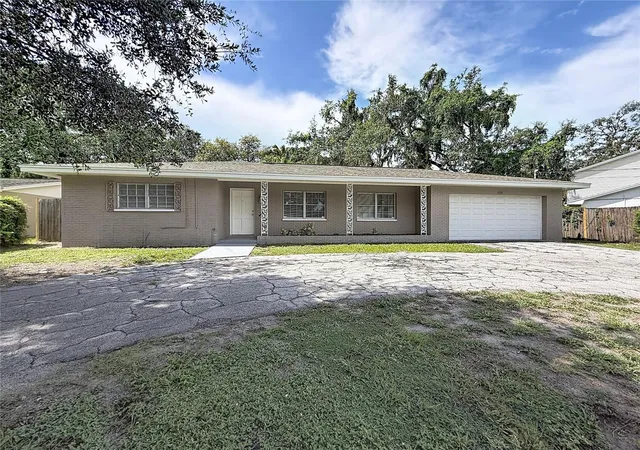 Photo 1 of Sale Pending at 7123 Woodfield Dr, Tampa, FL 33617 | MLS# TB8529988 | Listing updated on 2026-08-03