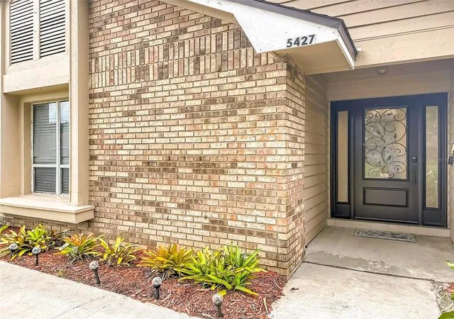 Photo 3 of Single family home for sale at 5427 Sago Palm Ct, Orlando, FL 32819 | MLS# O6425795 | Listing updated on 2026-10-13