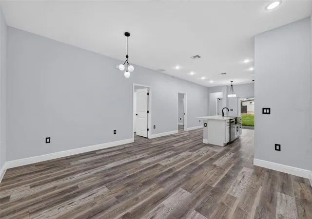 Photo 4 of Single family home for sale at 47 Orchid Ct, Kissimmee, FL 34759 | MLS# O6425798 | Listing updated on 2026-08-07
