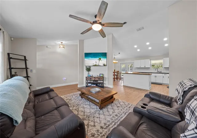 Photo 3 of Single family home for sale at 3839 Lakeview Acres Rd, St Cloud, FL 34772 | MLS# S5153865 | Listing updated on 2026-09-15