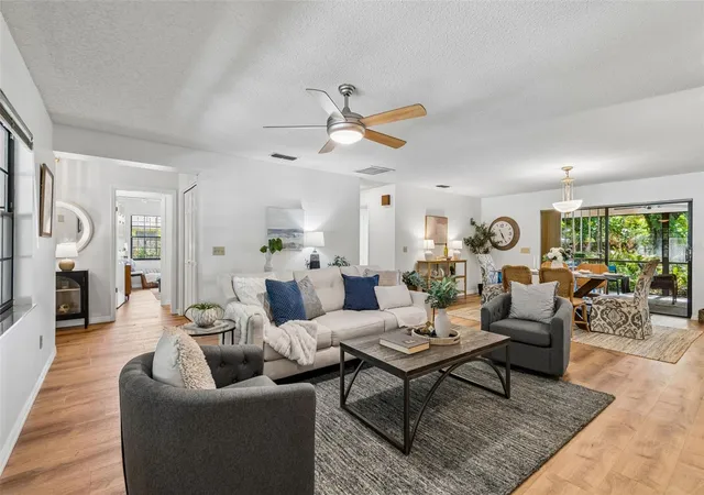 Photo 2 of Single family home for sale at 16509 Round Oak Dr, Tampa, FL 33618 | MLS# TB8530003 | Listing updated on 2026-09-02