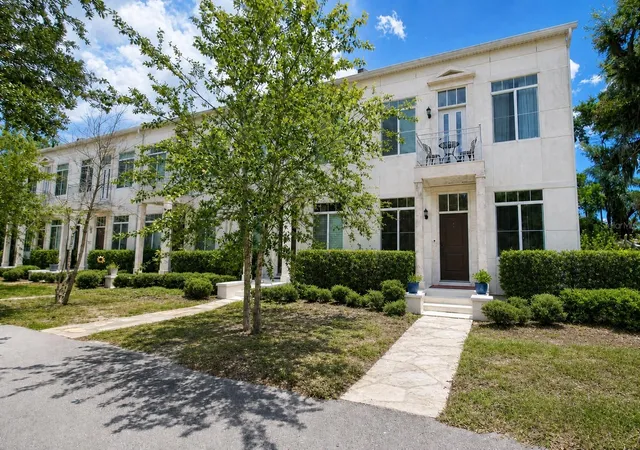 Photo 1 of Townhouse for sale at 759 Lake Baldwin Ln, Orlando, FL 32803 | MLS# R4911663 | Listing updated on 2026-07-20