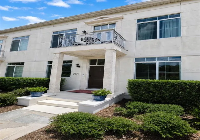 Photo 3 of Townhouse for sale at 759 Lake Baldwin Ln, Orlando, FL 32803 | MLS# R4911663 | Listing updated on 2026-07-20