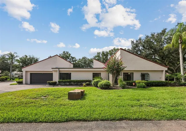 1st image of 107 Seville Ct N, Plant City, FL 33566 | MLS# O6425814
