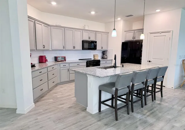 Photo 3 of Single family home for sale at 10155 Guthrie Dr, Clermont, FL 34711 | MLS# O6425819 | Listing updated on 2026-08-30
