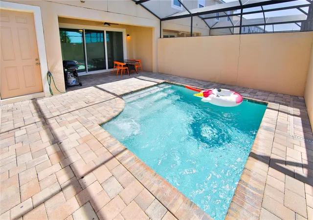 Photo 2 of Townhouse for sale at 1515 Carey Palm Cir, Kissimmee, FL 34747 | MLS# O6425829 | Listing updated on 2026-10-25