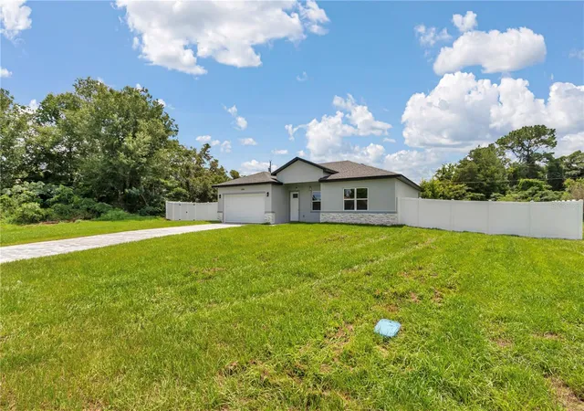 Photo 4 of Sale Pending at 3888 SW 157th Place Rd, Ocala, FL 34473 | MLS# O6425838 | Listing updated on 2026-07-31