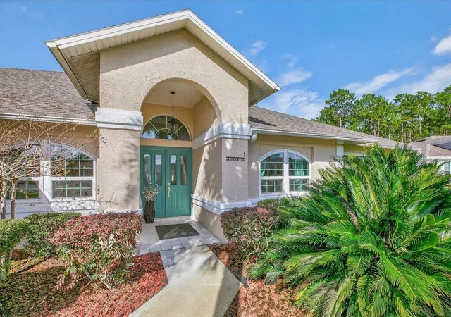 Photo 3 of Single family home for sale at 1 Eastmoor Ln, Palm Coast, FL 32164 | MLS# O6425852 | Listing updated on 2026-10-13