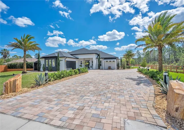 Photo 1 of Single family home for sale at 19240 Lansdowne St, Orlando, FL 32833 | MLS# O6425857 | Listing updated on 2026-09-29