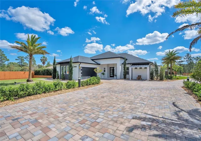 Photo 2 of Single family home for sale at 19240 Lansdowne St, Orlando, FL 32833 | MLS# O6425857 | Listing updated on 2026-09-29
