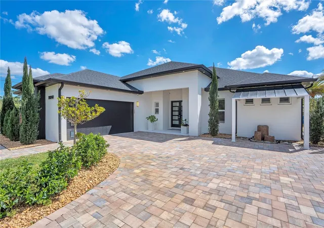 Photo 3 of Single family home for sale at 19240 Lansdowne St, Orlando, FL 32833 | MLS# O6425857 | Listing updated on 2026-09-29