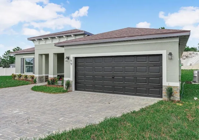 Photo 3 of Single family home for sale at 49 Orchid Ct, Kissimmee, FL 34759 | MLS# O6425860 | Listing updated on 2026-09-28