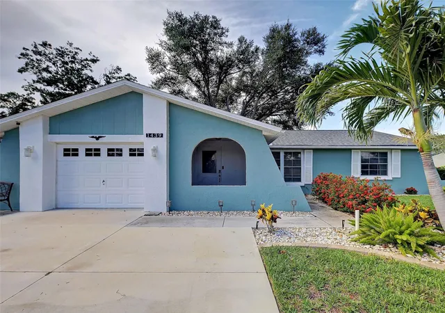 Photo 3 of Single family home for sale at 1439 Strada D Oro, Venice, FL 34292 | MLS# C7528482 | Listing updated on 2026-10-19
