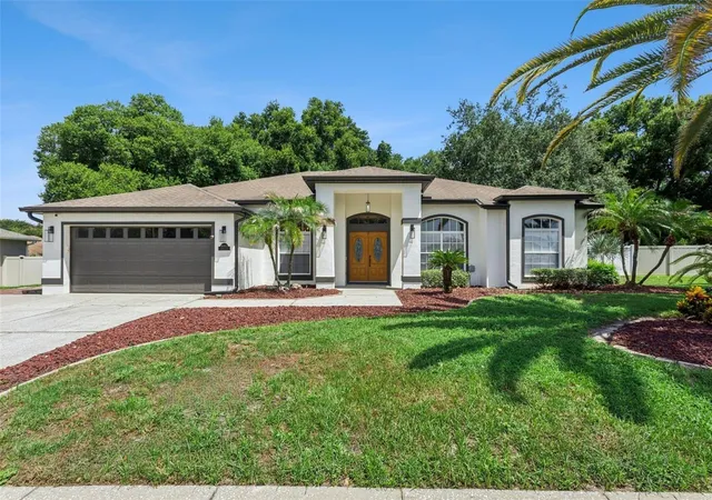 Photo 1 of Sale Pending at 16413 Arrowhead Trl, Clermont, FL 34711 | MLS# O6425869 | Listing updated on 2026-09-08