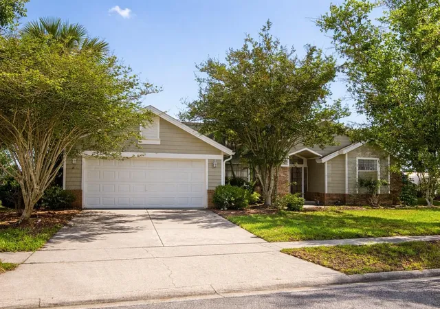 Photo 1 of Single family home for sale at 2943 Eagle Lake Dr, Orlando, FL 32837 | MLS# O6425881 | Listing updated on 2026-09-29