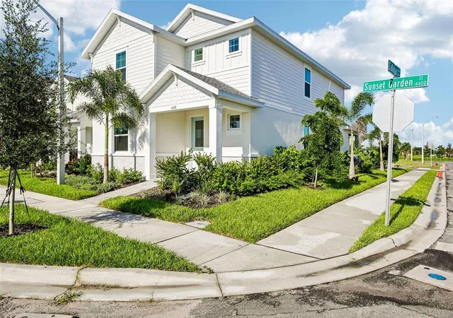 1st image of 4438 Sunset Garden St, Bradenton, FL 34210 | MLS# R4911664