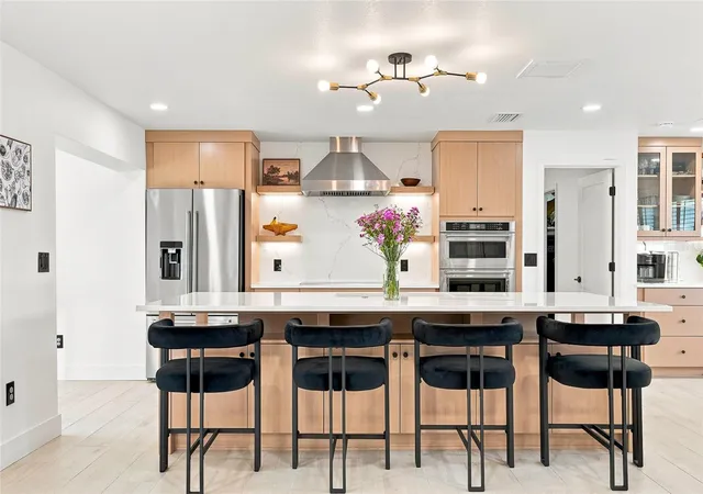 Photo 3 of Single family home for sale at 6241 Tanglewood Dr Ne, Saint Petersburg, FL 33702 | MLS# TB8530085 | Listing updated on 2026-10-15