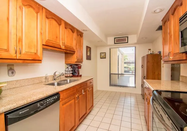5th image of 3300 Cvs Cay Dr #1C, Clearwater, FL 33760 | MLS# TB8530090