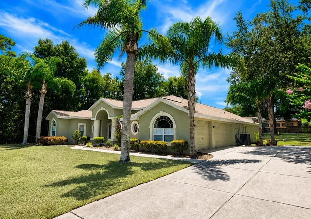 2nd image of 7552 River Country Dr, Weeki Wachee, FL 34607 | MLS# W7887733