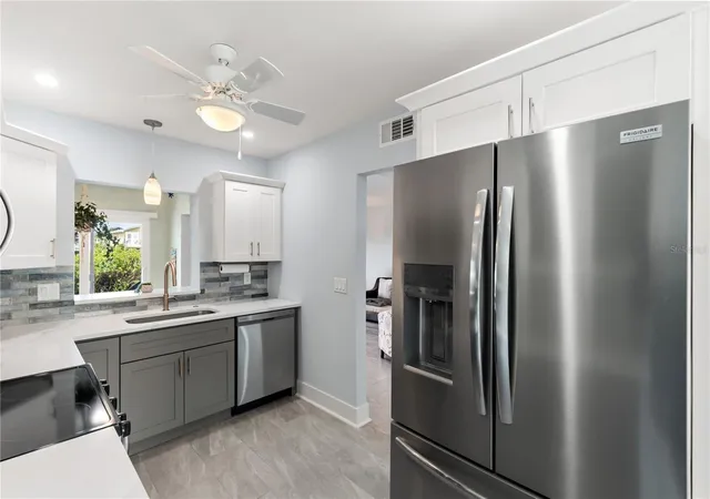 Photo 3 of Condo for sale at 1 Windrush Blvd #63, Indian Rocks Beach, FL 33785 | MLS# TB8530096 | Listing updated on 2026-10-04