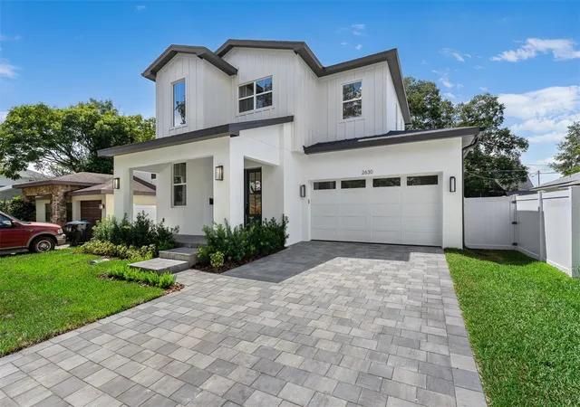 Photo 2 of Single family home for sale at 2630 Harrison Ave, Orlando, FL 32804 | MLS# O6425910 | Listing updated on 2026-10-08