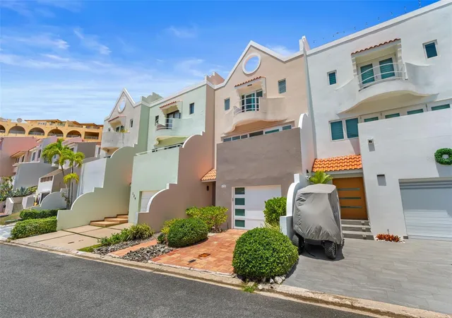 Photo 3 of Sale Pending at Montecarlo St Palmas Del Mar #123, Humacao, PR 00791 | MLS# PR9122824 | Listing updated on 2026-09-30