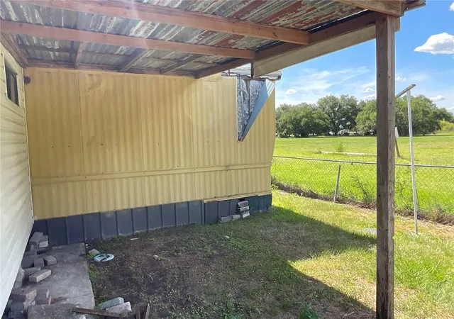Photo 3 of Manufactured home for sale at 702 Jersey Ct, Dundee, FL 33838 | MLS# C7528487 | Listing updated on 2026-07-18