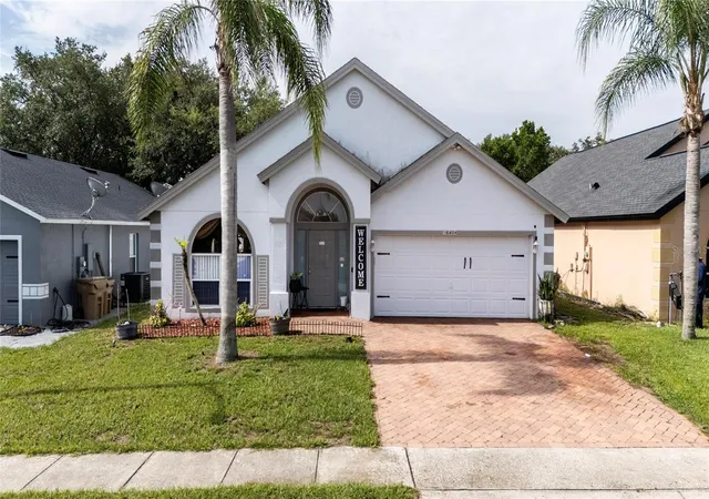 Photo 3 of Single family home for sale at 16404 Coopers Hawk Ave, Clermont, FL 34714 | MLS# O6425916 | Listing updated on 2026-10-21