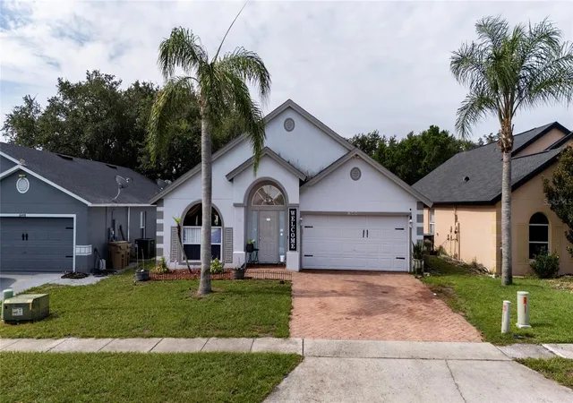 Photo 4 of Single family home for sale at 16404 Coopers Hawk Ave, Clermont, FL 34714 | MLS# O6425916 | Listing updated on 2026-10-21