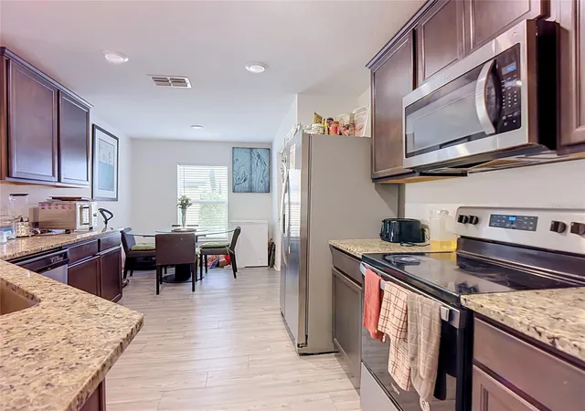 Photo 3 of Single family home for sale at 1741 Canaan Loop, Dundee, FL 33838 | MLS# S5153893 | Listing updated on 2026-08-14